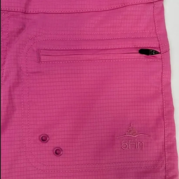 AFTCO WOMENS "5 FIN SHORTS NEW IN PACKAGE - Picture 7 of 8